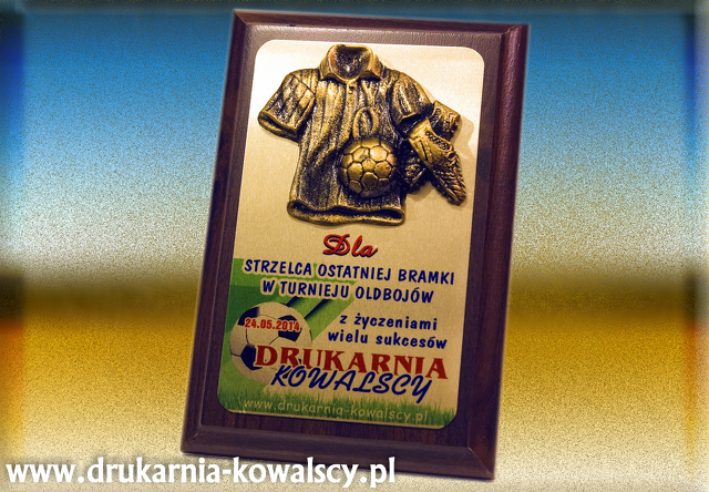 GRAWERTON NA DESCE Z KOSZULKĄ 2