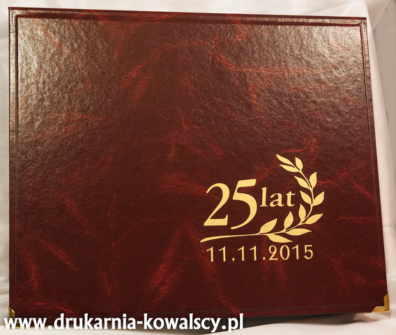 25 LAT