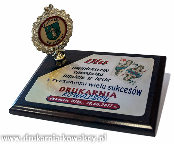 Grawerton z figurką