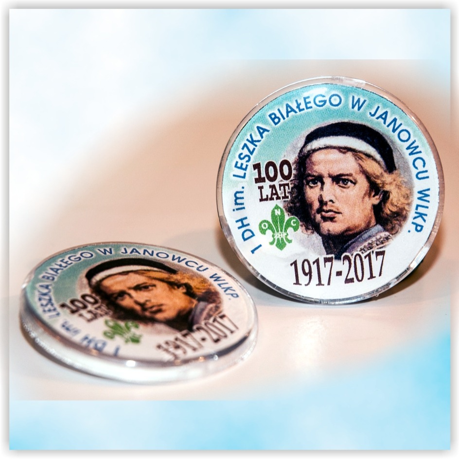 PLAKIETKA AKRYLOWA „100 lat I DH im. Leszka Białego” (P2)