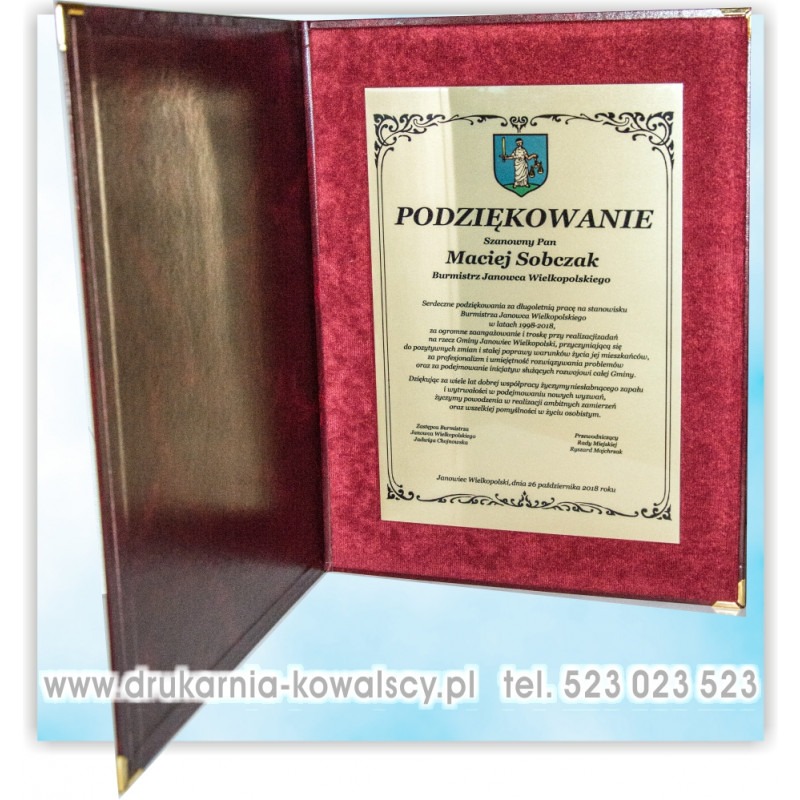 DYPLOM OKOLICZNOŚCIOWY W TECZCE Z GRAWERTONEM